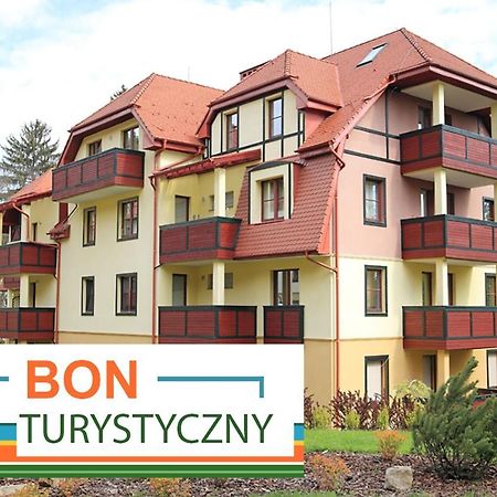 Parkowa Polana Myweek Apartman Polanica-Zdrój Kültér fotó