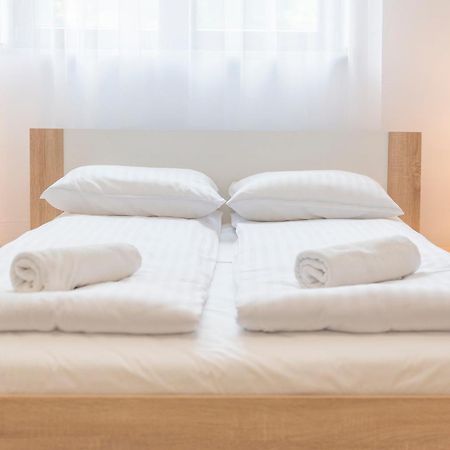 Parkowa Polana Myweek Apartman Polanica-Zdrój Szoba fotó