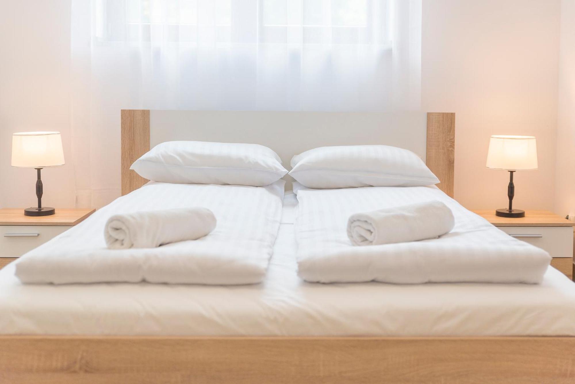 Parkowa Polana Myweek Apartman Polanica-Zdrój Szoba fotó